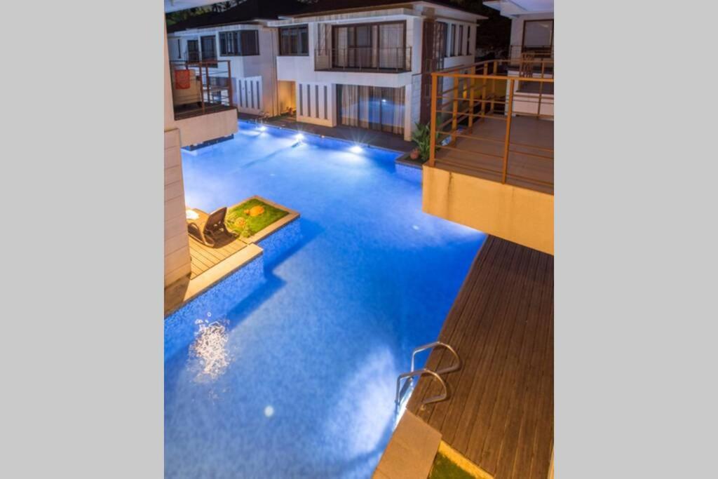 Ochre Villa- Luxury Property In Assagaon / ヴァガトール エクステリア 写真