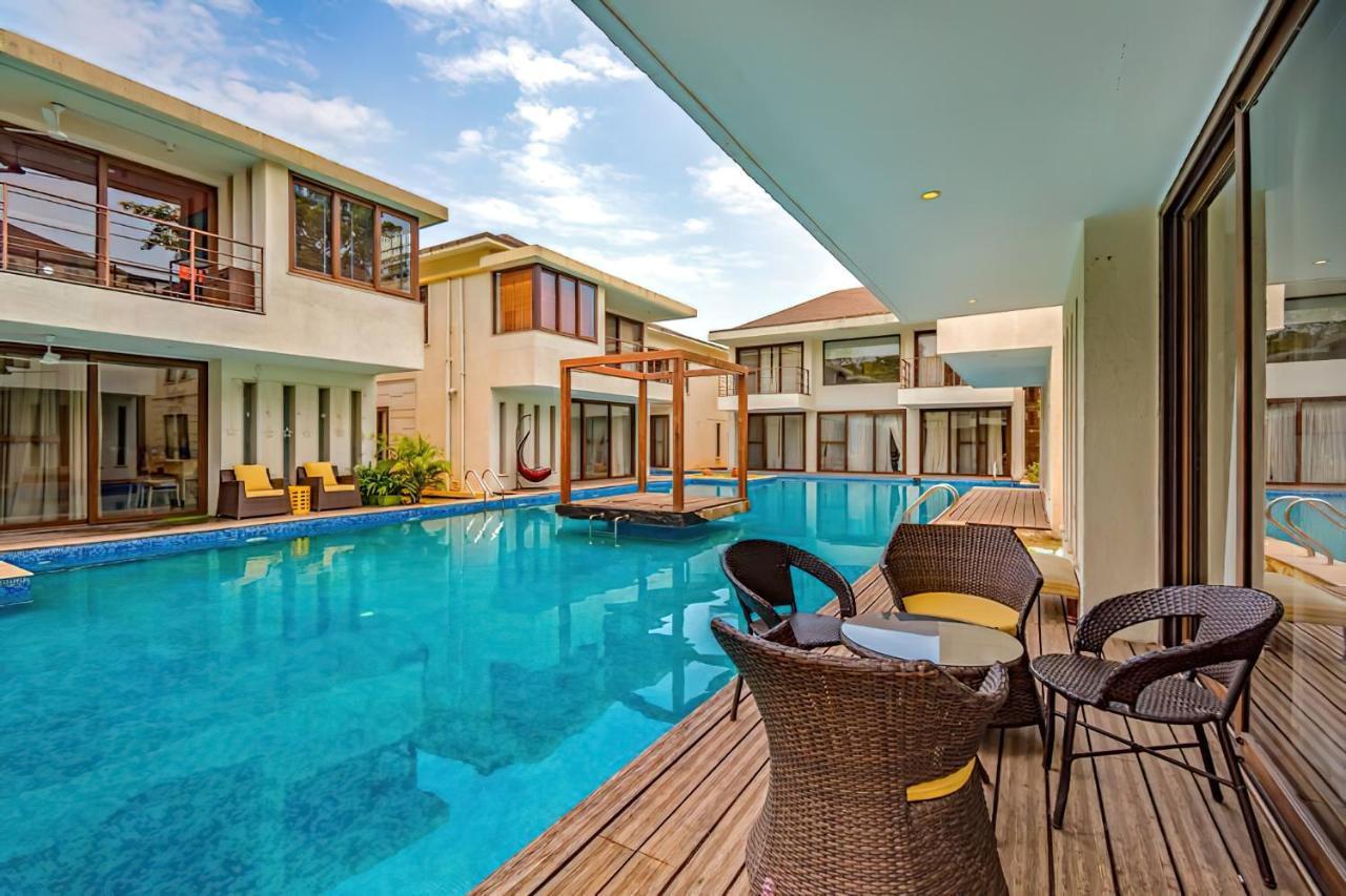 Ochre Villa- Luxury Property In Assagaon / ヴァガトール エクステリア 写真