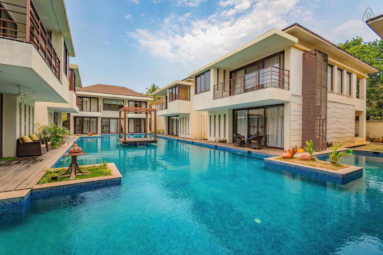 Ochre Villa- Luxury Property In Assagaon / ヴァガトール エクステリア 写真